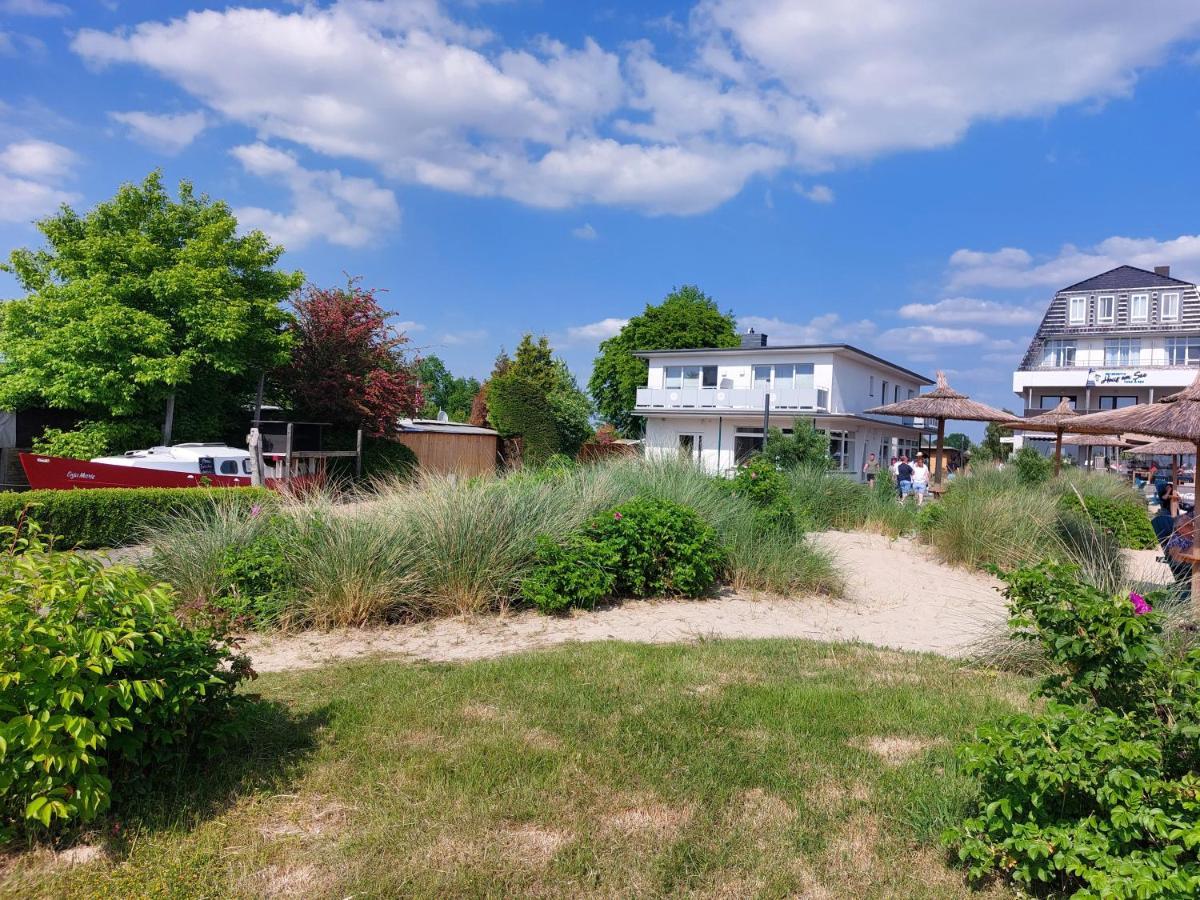 Appartamento Haus Strandglueck - Urlaub Mit Blick Auf Den Duemmer See Lembruch Esterno foto