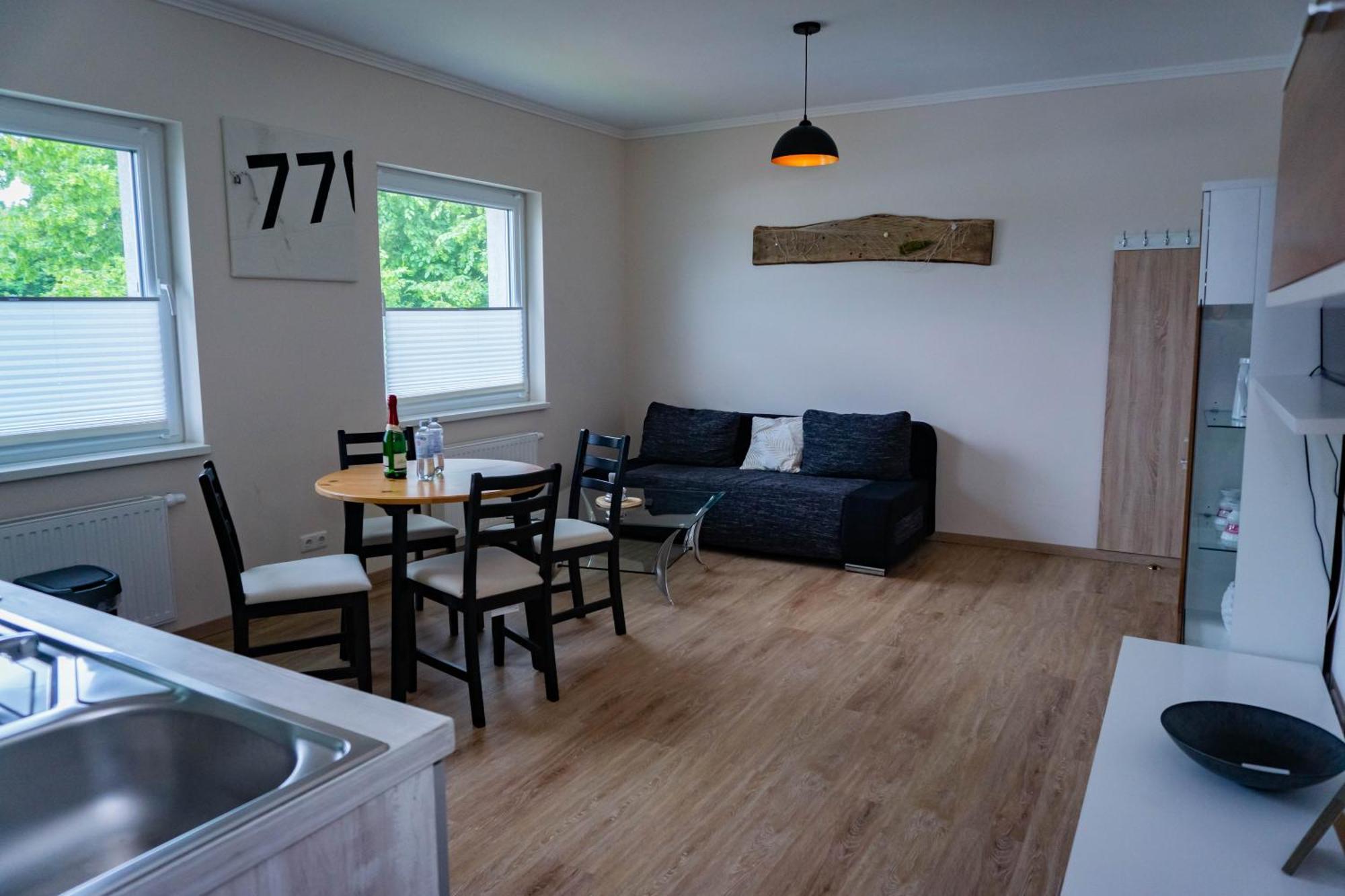 Appartamento Haus Strandglueck - Urlaub Mit Blick Auf Den Duemmer See Lembruch Esterno foto