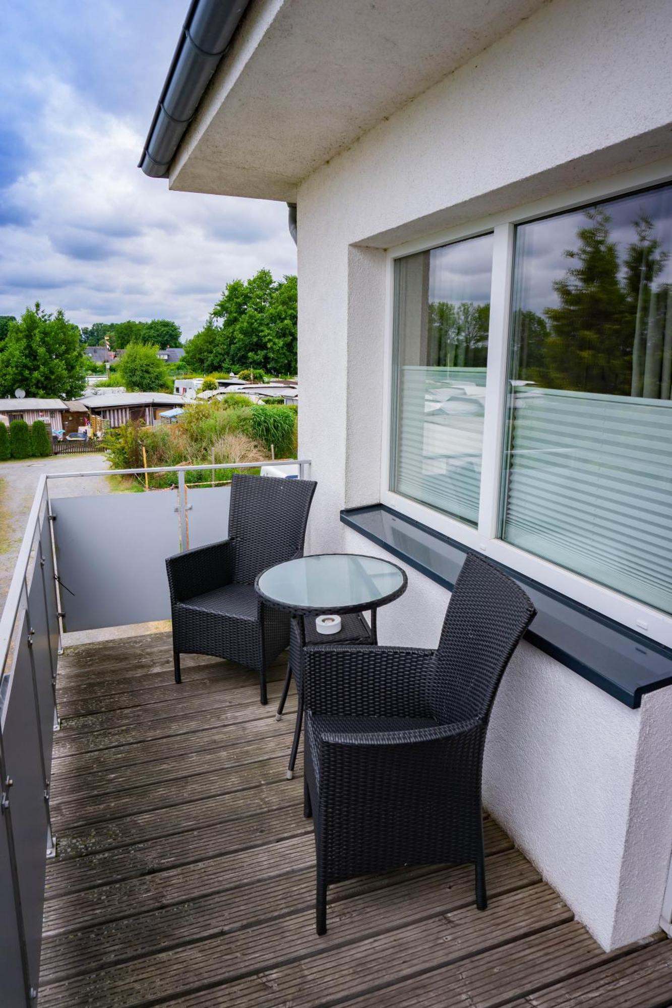 Appartamento Haus Strandglueck - Urlaub Mit Blick Auf Den Duemmer See Lembruch Esterno foto